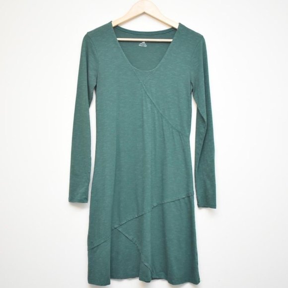 Toad&Co Dresses & Skirts - HORNY TOAD Green Long Sleeves Knee Length Dress